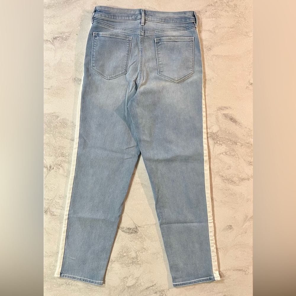 EUC Sculptek Straight Leg Crop in Indigo Stripe Size 10 Tall - Picture 4 of 5